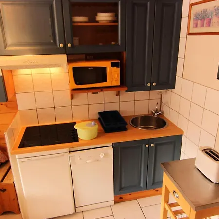 Hauts De Chaviere - Pour 3 Personnes 83 Apartment