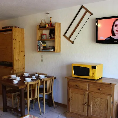 Appartement Hauts De Chaviere - Pour 3 Personnes 83 Val Thorens